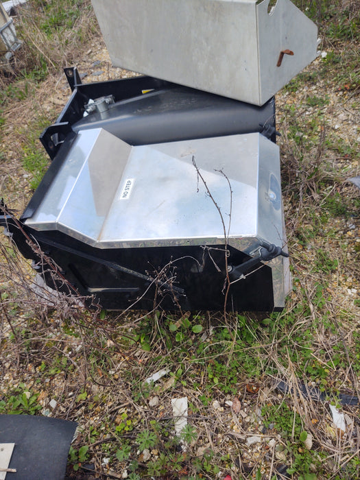 Kenworth battery box and side boxes - Used Parts Call for pricing and sizes