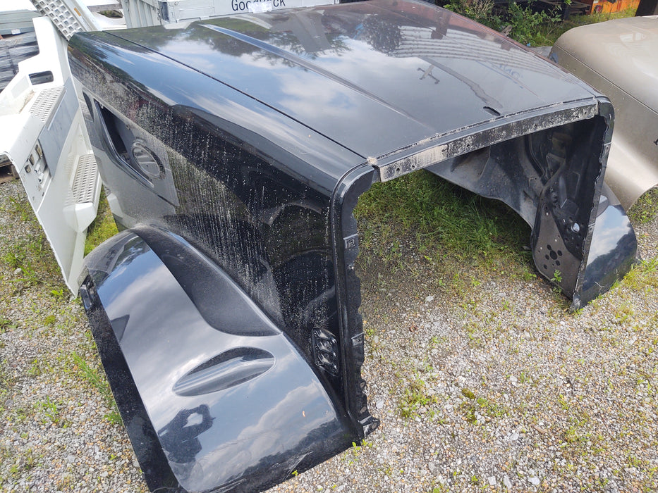 Peterbilt 567 hood Used Part - Call for pricing