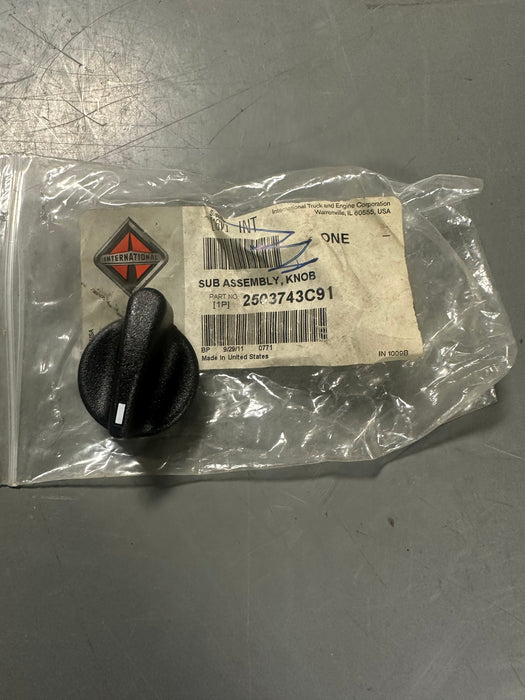 International sun assembly knob 2503743C91 new part