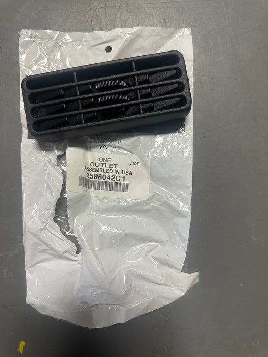 International a/c vent 3598042C1 new part