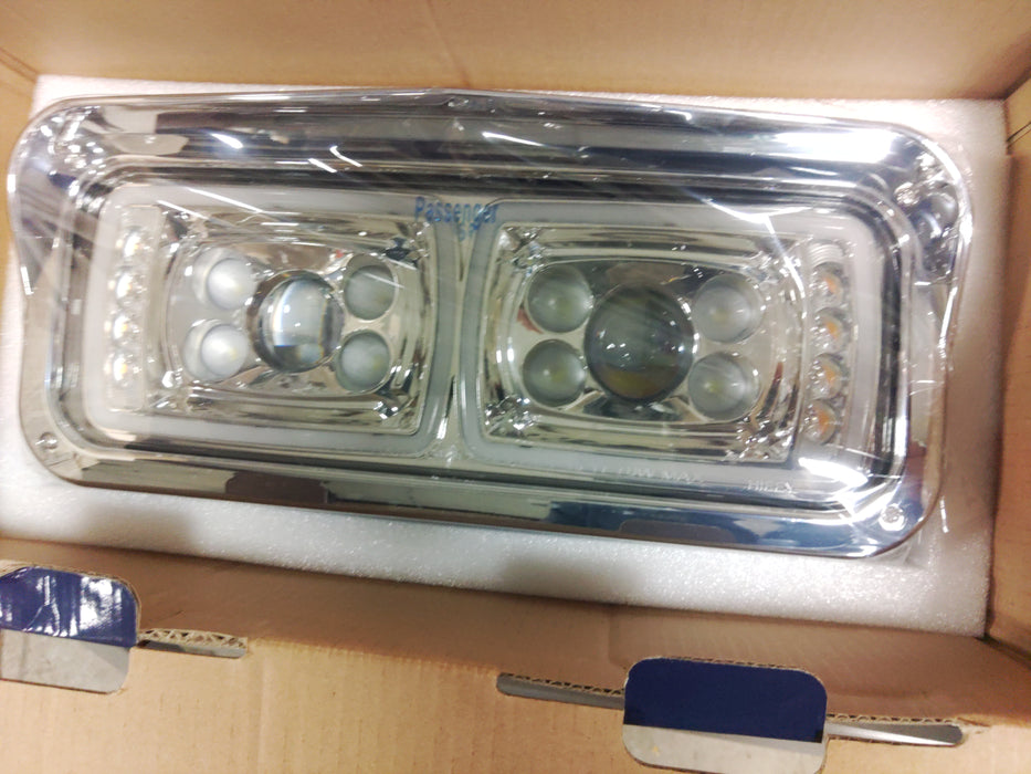 United Pacific Led headlight 35824 right hand New