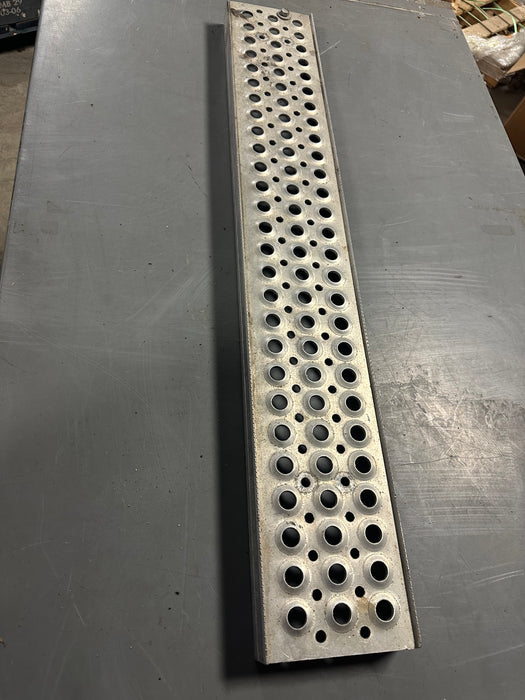 Truck tread step used part