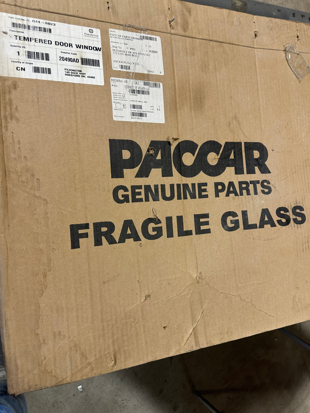 Paccar Pilkington R44-6023 Right Side Door Glass Window For Peterbilt 