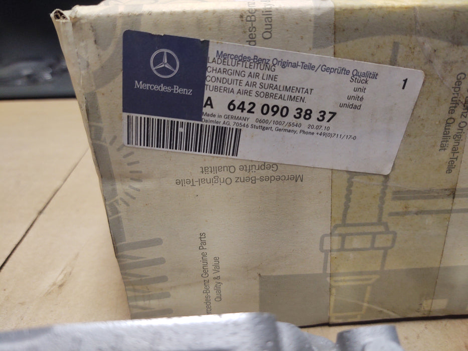 Mercedes Intake Manifold A 642 090 3837 New Genuine OEM Part Dodge Freightliner