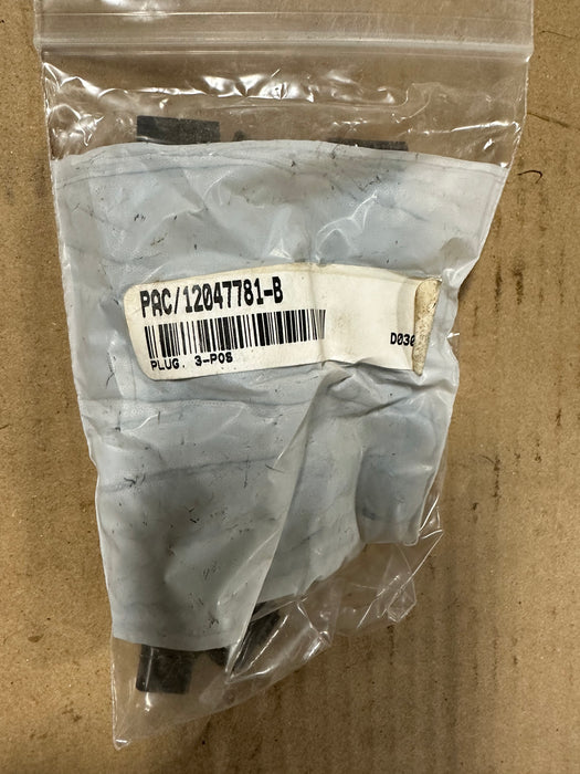 Paccar 12047781-B Plug 3-Way New Part